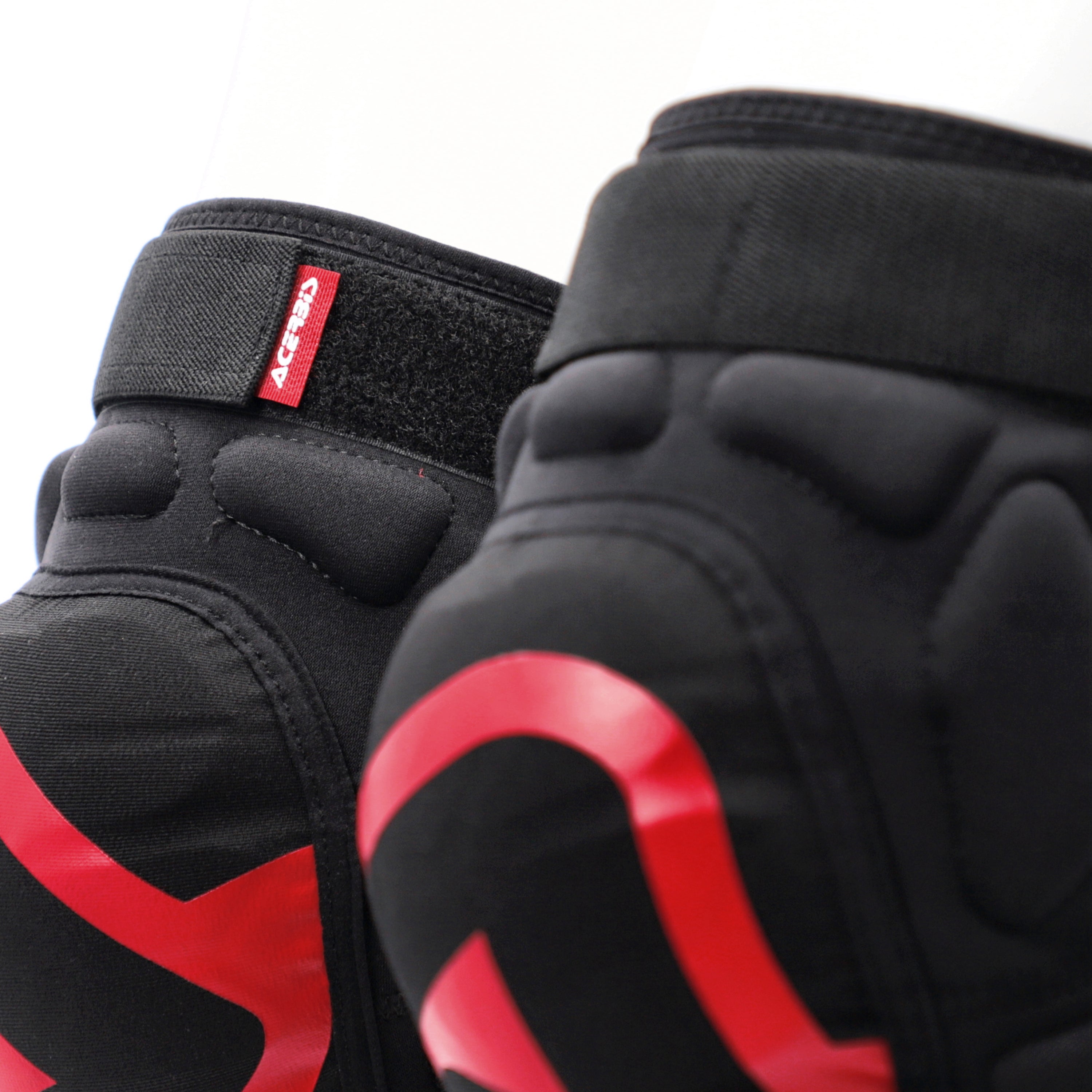 Knee Guard Soft Adult - Red