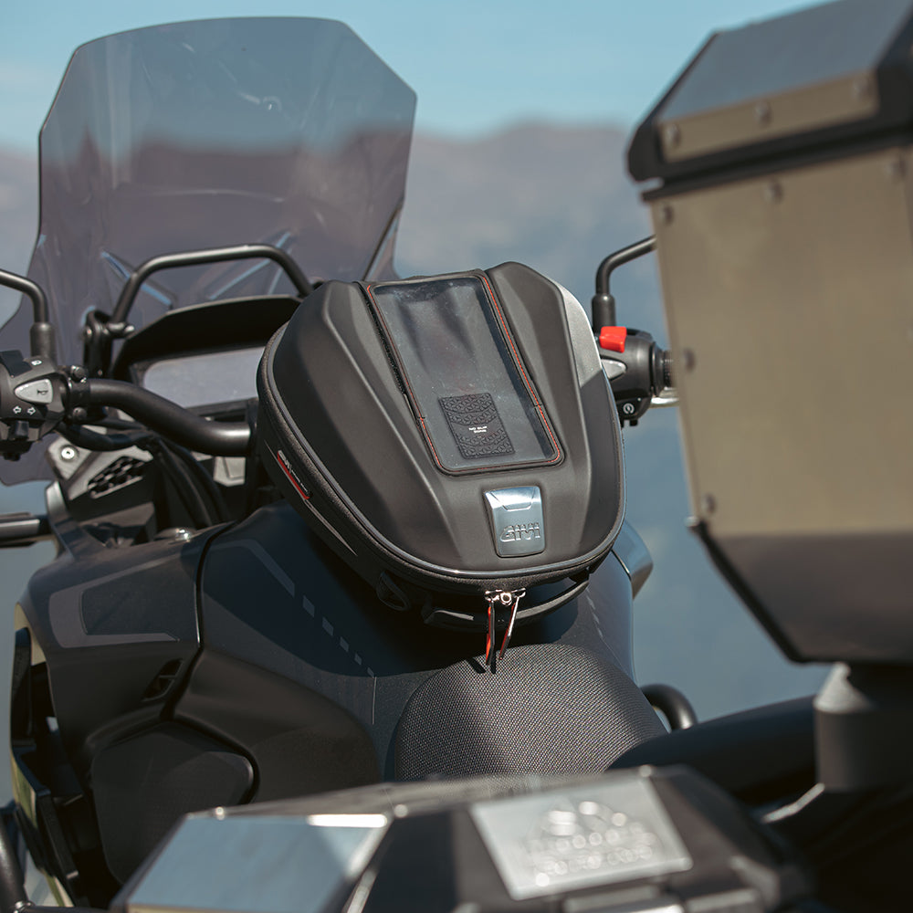 ST602B Tank Bag - 4L - Motorcycle Luggage (Black)