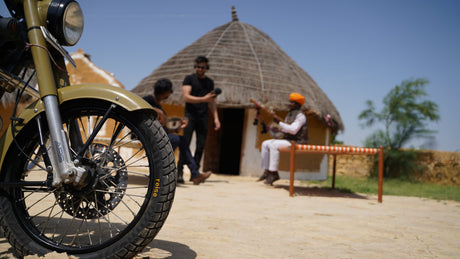 Advanced Motorcycle Tyres for Mixed City and Highway Riding in India: A Rider’s Perspective (2025)