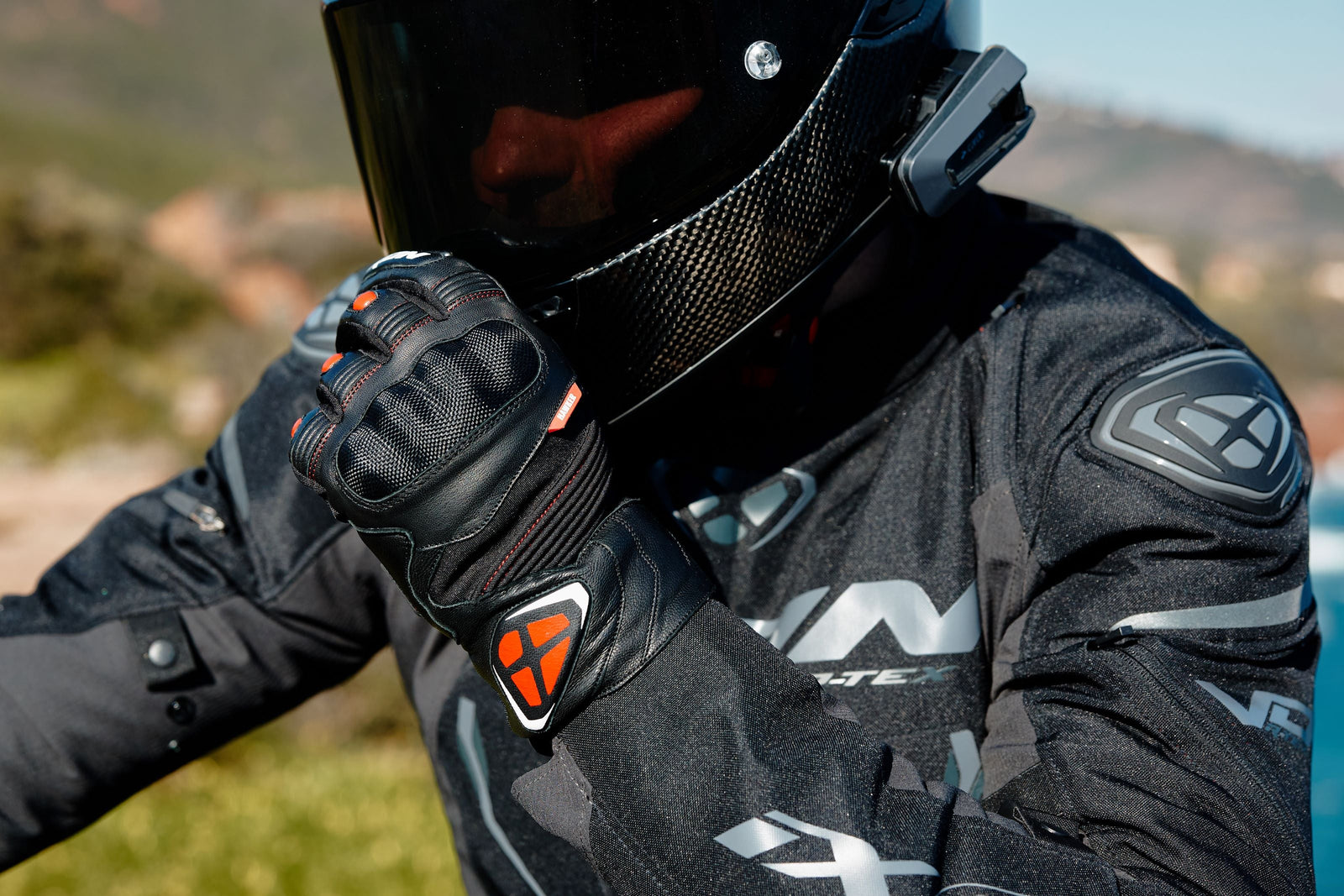 Best Motorcycle Gloves for Different Riding Styles ReiseMoto