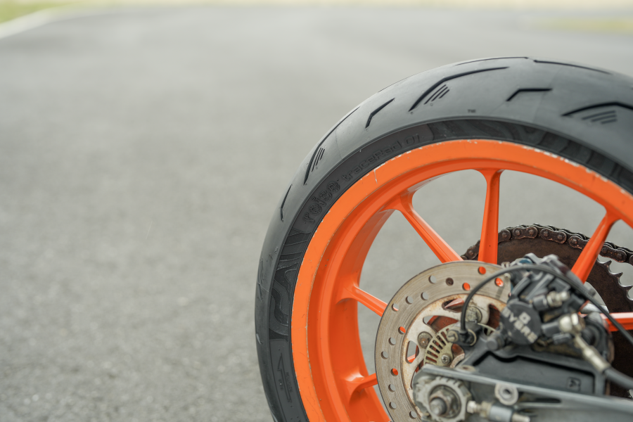 How Tyre Pressure Affects Grip, Mileage & Safety | Reise Motorcycle Tyres