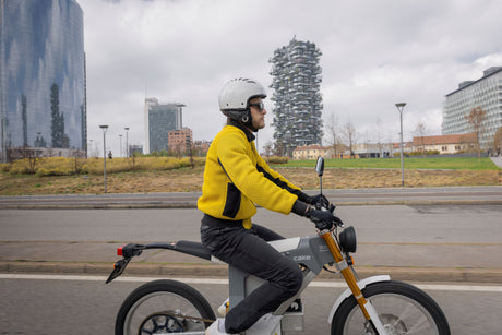 How to Choose the Right Riding Jacket for Urban Commuting