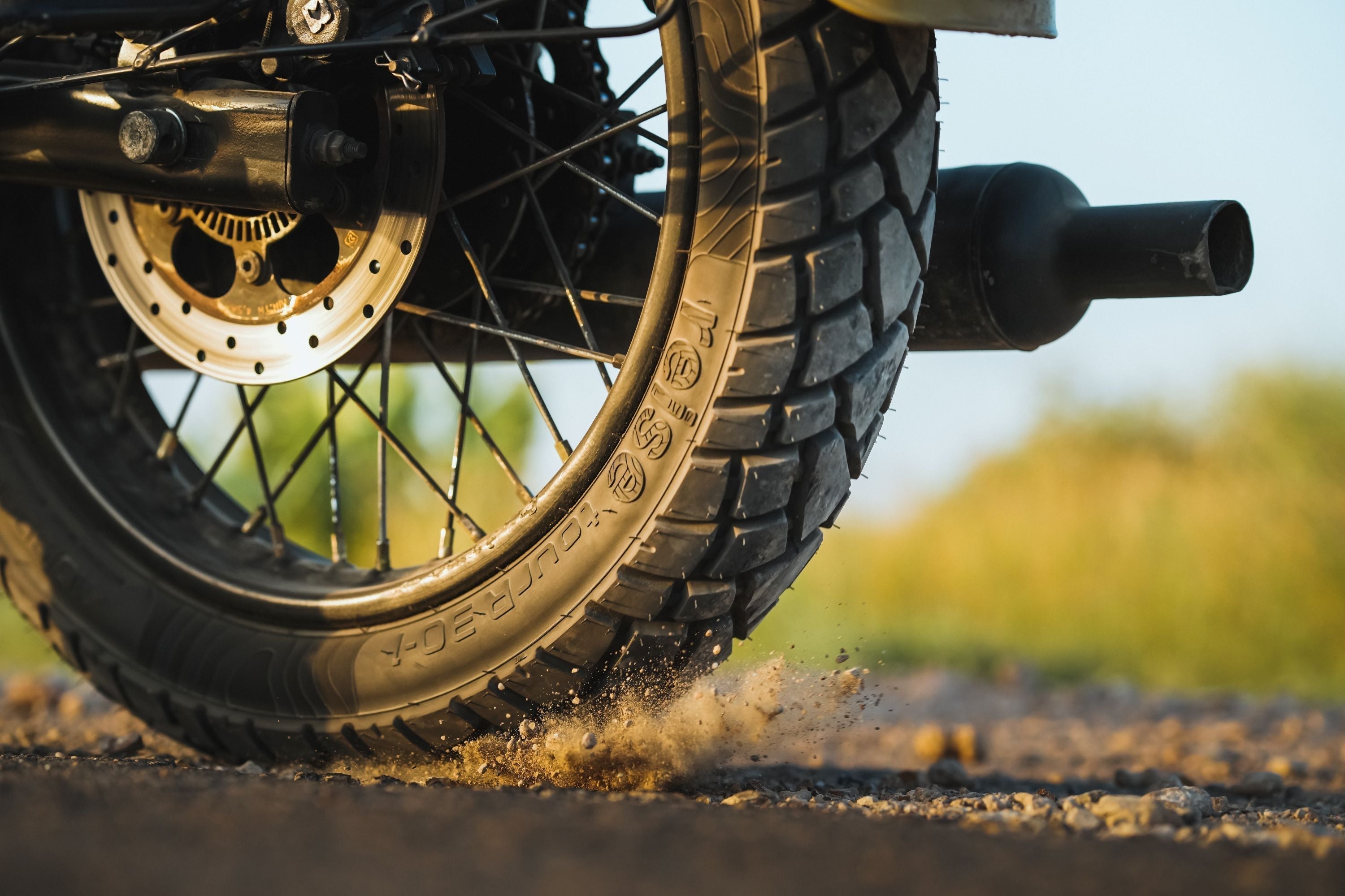 The Impact of Altitude and Temperature on Motorcycle Tyre Pressure