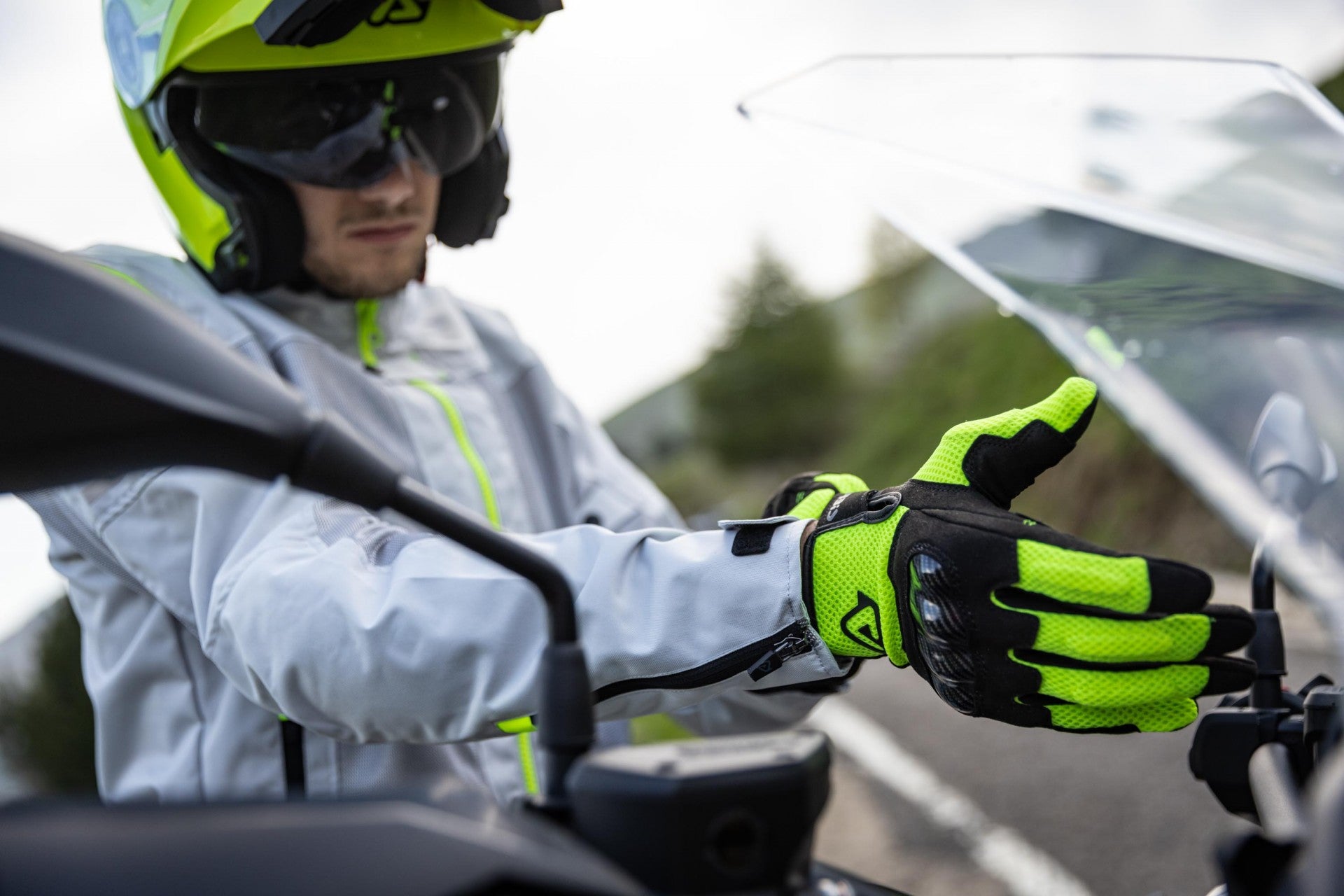 Top 5 Motorcycle Gloves for Summer Riding
