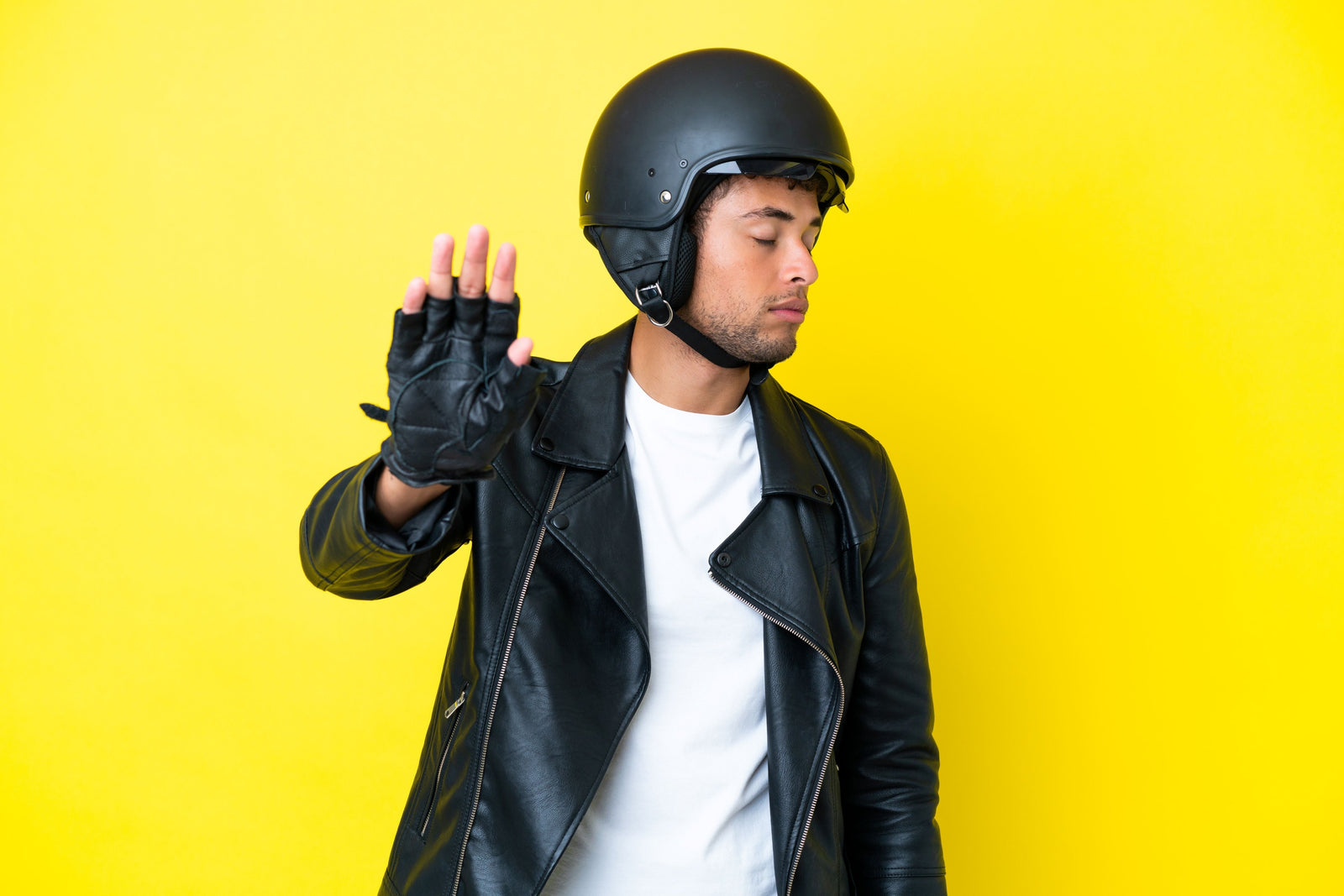 Top Mistakes Riders Make When Buying Gloves