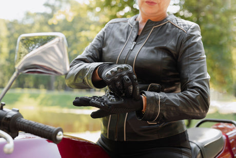 Top Safety Features in Riding Gloves