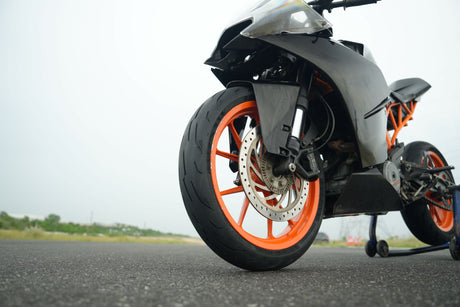 When Should You Replace Your Motorcycle Tyres? 7 Warning Signs