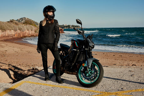 Women’s Riding Jackets: Combining Style, Fit, and Protection