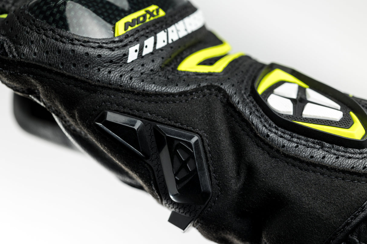 BLACK/BRIGHT YELLOW