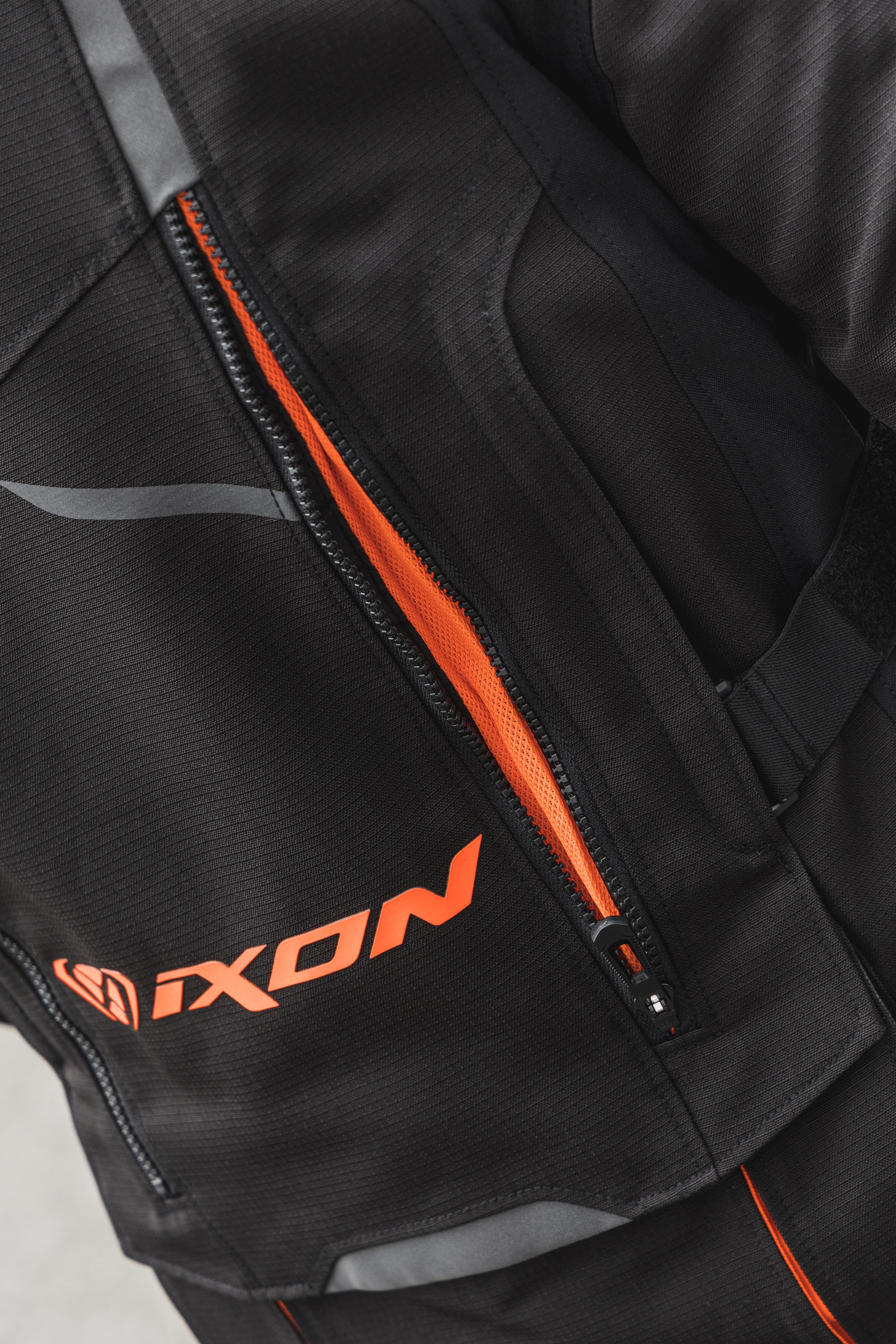 IXON Ragnar Black/Grey/Red Jacket – ReiseMoto
